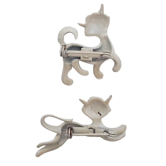 Vintage Pearly White Enamel Blue Eye Cat Pair Brooches, Kitten Set E897 - Picture 4 of 8